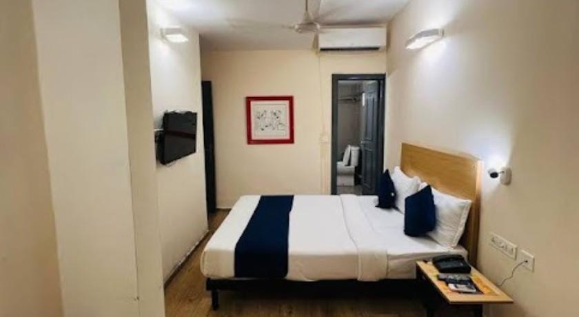 Hotel Dlive Indore in Indore