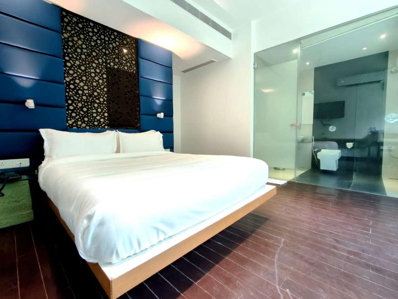 The Sky Imperial Hotel Yahvi in Vadodara