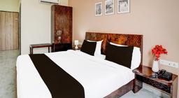 Hotel Palm Tree in Jaipur