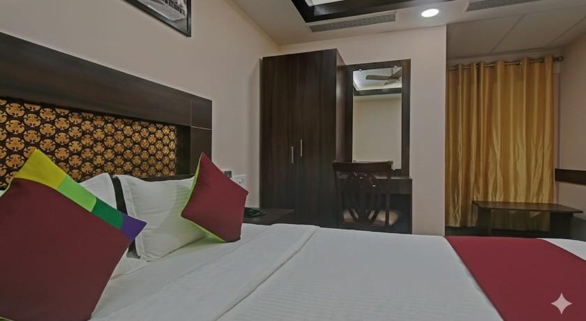 Starlight Hotel, Mylapore in Chennai