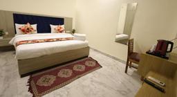 Hotel Taj Elevate in Agra