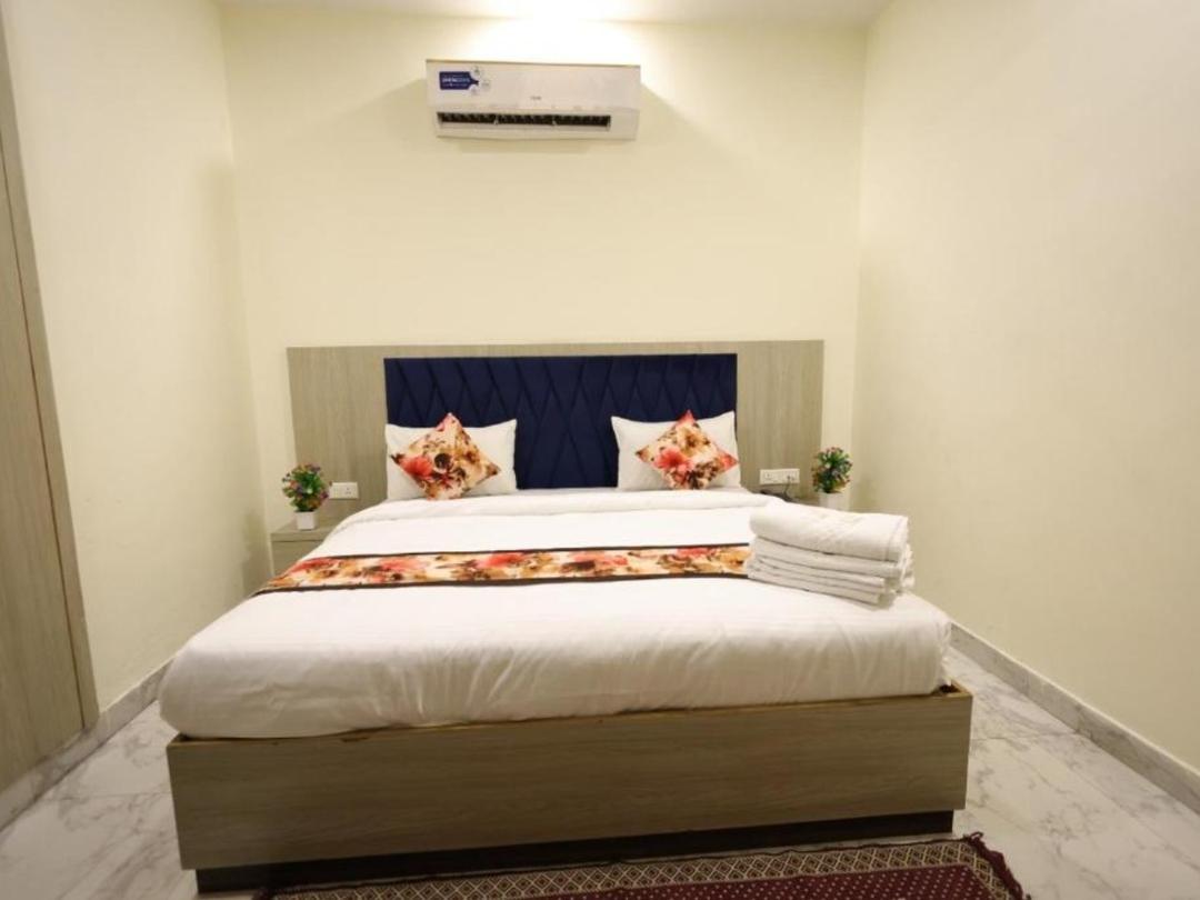 Hotel Taj Elevate in Agra