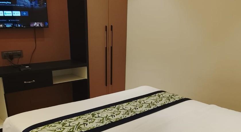 Gurudev Inn Lodge in Pune