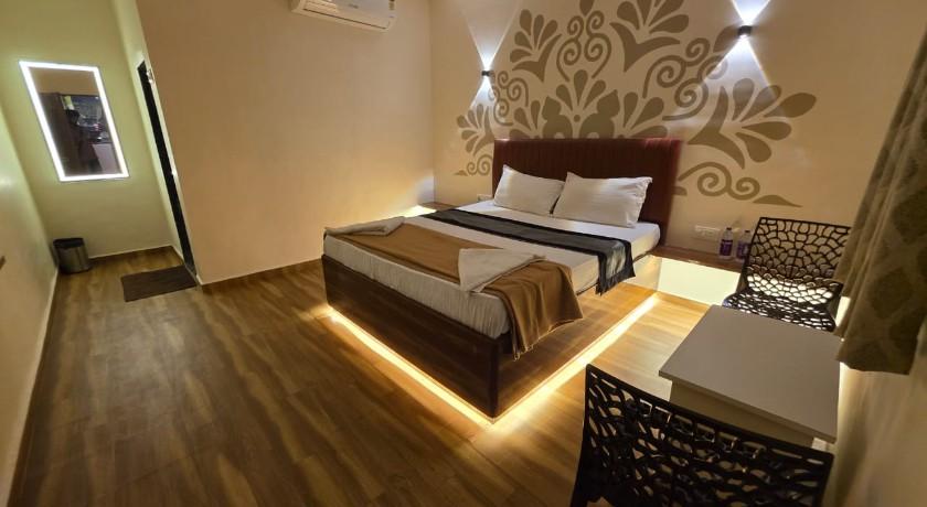 Hotel New Golkonda in Mumbai