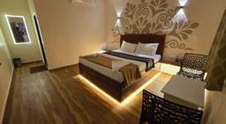 Hotel New Golkonda in Mumbai