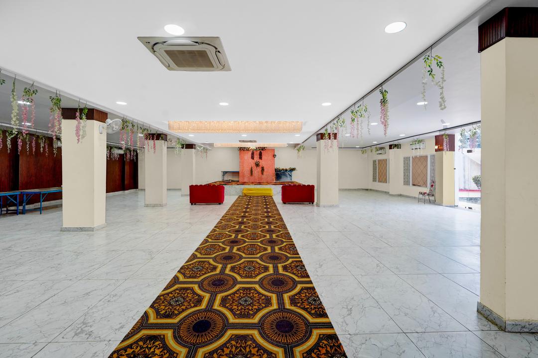 Super Hotel O Takrohi Hospital Road Formerly Madhuraj Palace in Lucknow