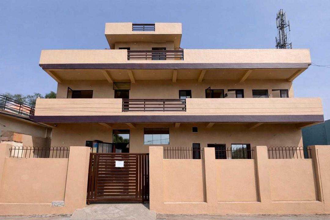 Hotel O Dharampur Crossway in Dehradun