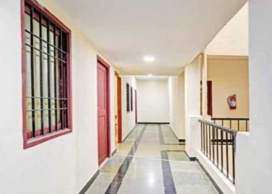 Collection O Peroorkada Junction Formerly Snehalayam Stays in Thiruvananthapuram