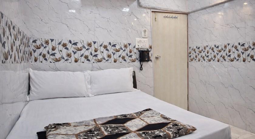 Relax Hotel in Mumbai