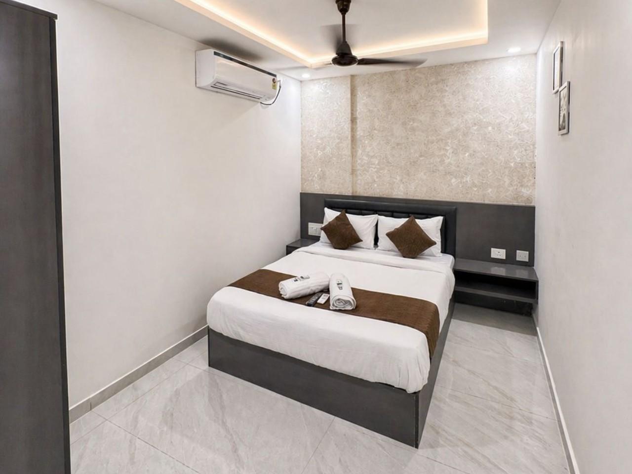 Hotel Limewood in Mangalore