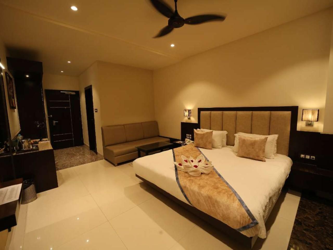 Hotel Prince Viraj  in Jabalpur
