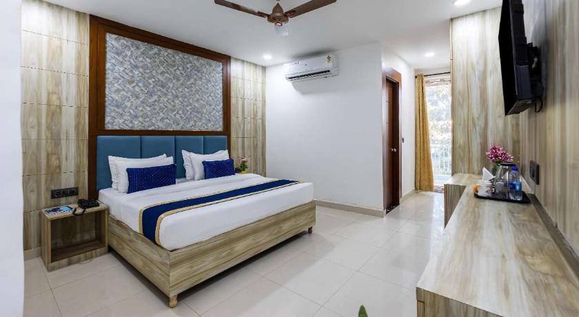 Hotel Golden Valley in Faridabad