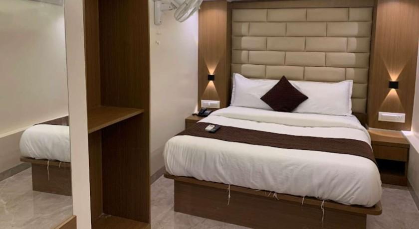 Hotel Royal Palace in Mumbai