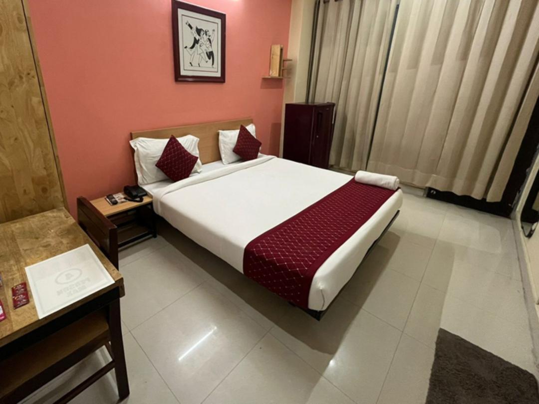 Cloud Bay Hotel in Gurgaon
