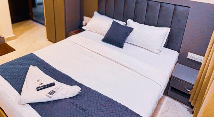 Hotel Blue Wellingten in Mumbai