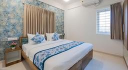 Hotel Royal Manyata in Bangalore