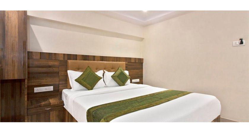 R.K HOTEL in Mumbai