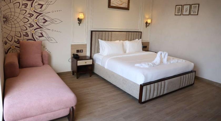 VSeven Hotel in Thiruvanammalai