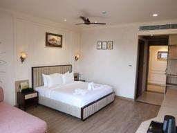 VSeven Hotel in Thiruvanammalai