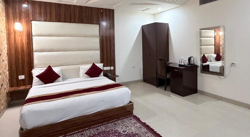 Hotel Impress in Delhi
