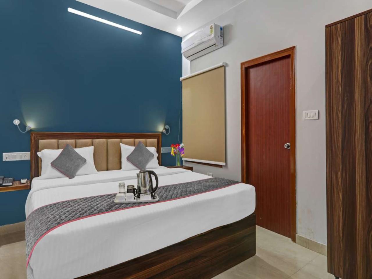 Swaroop Inn in Lucknow