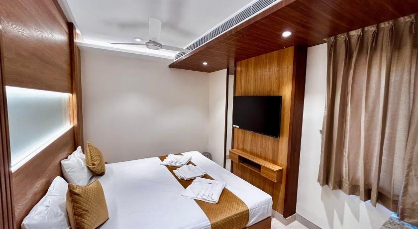 The Paradise Platinum in Kanchipuram
