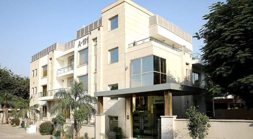 Eastlynn Collection Huda City Centre, Gurugram in Gurgaon