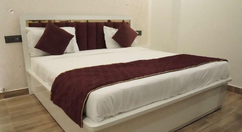 Aashirwaad Hotel and Banquets in Lucknow