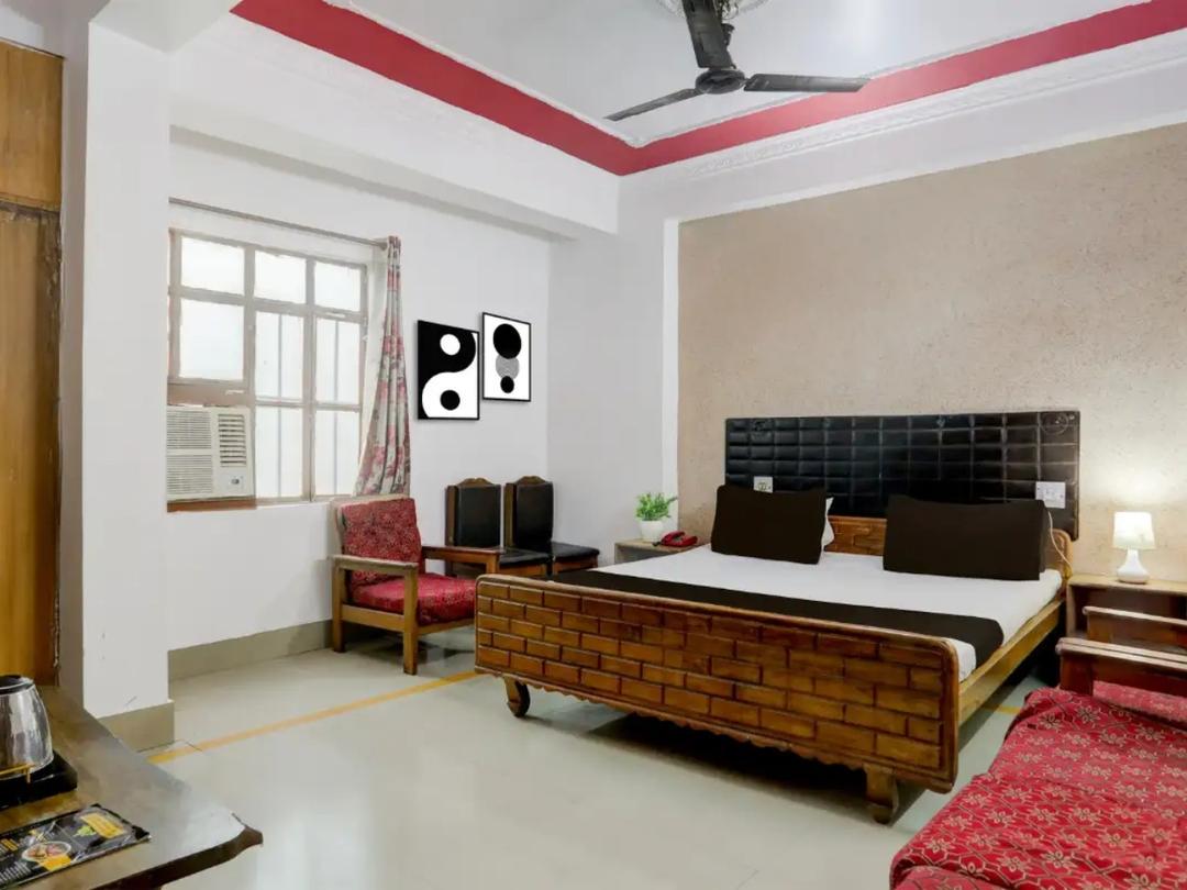 Hotel Welcome Palace in Patna