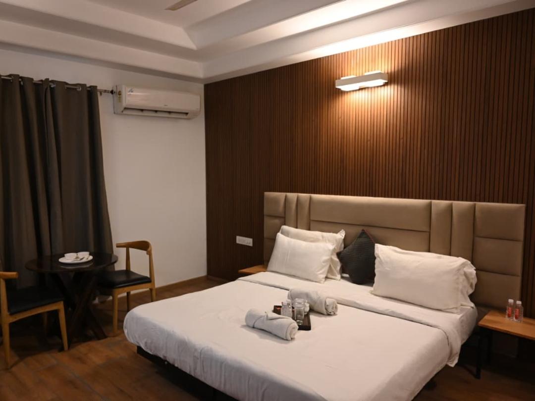 Hotel Elite Stayz in Gurgaon