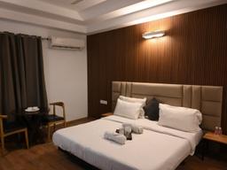 Hotel Elite Stayz in Gurgaon