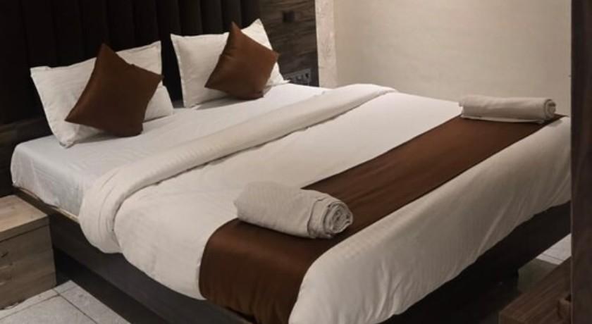 Hotel Golden Palace in Mumbai