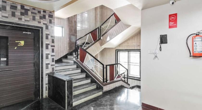 Hotel Cool Palace in Nashik
