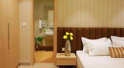 Hotel Adora in Delhi