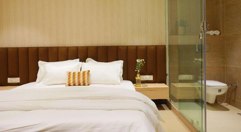 Hotel Adora in Delhi