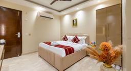 Hotel Laffaire Select in Delhi