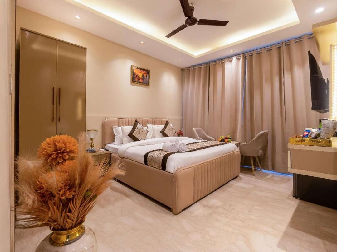 Hotel Laffaire Select in Delhi