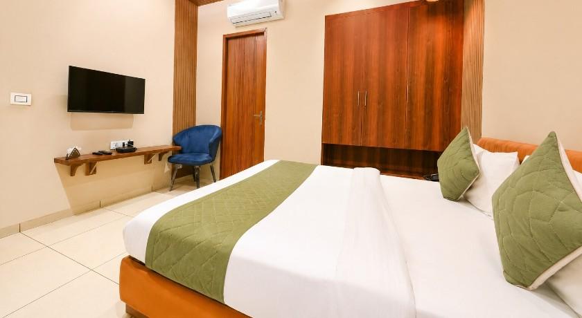 Hotel DC Prime in Zirakpur