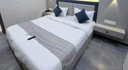 Hotel Rudrax in Vadodara