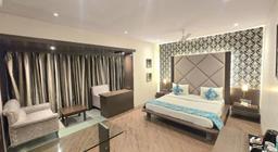Hotel Mumbai House in Thane