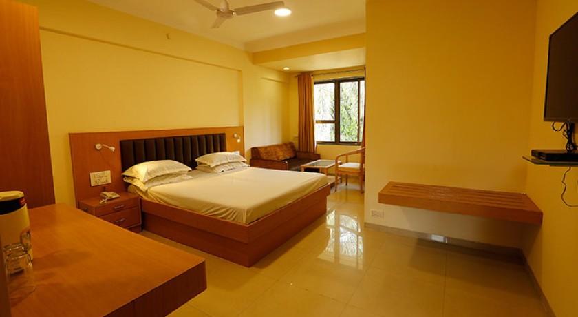 Hotel Ravikiran in Alibag