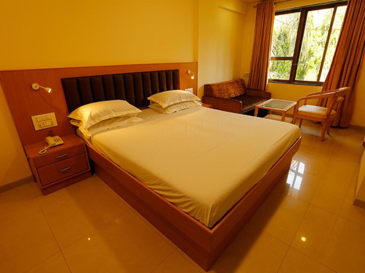Hotel Ravikiran in Alibag