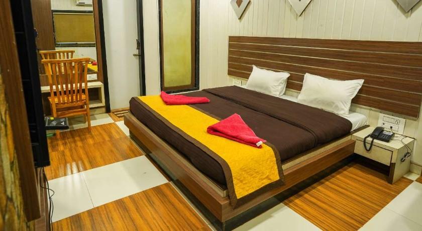 Hotel Kumar Plaza in Matheran