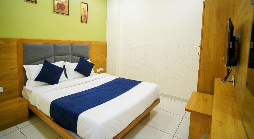 Hotel Suncity in Ahmedabad