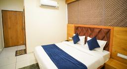 Hotel Suncity in Ahmedabad