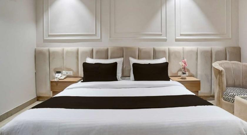 Hotel Elvilla in Delhi
