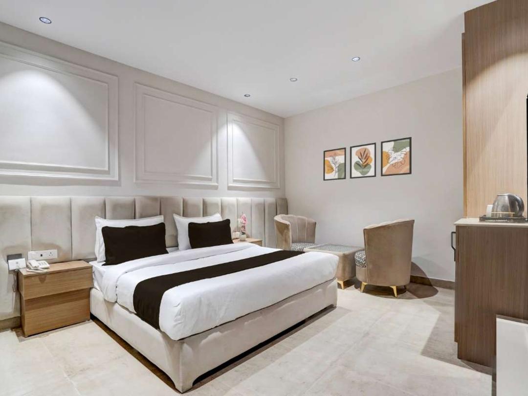 Hotel Elvilla in Delhi