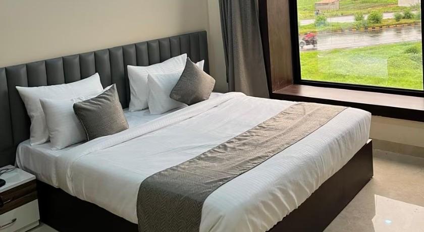 Viraj Hotel And Restaurant in Indore