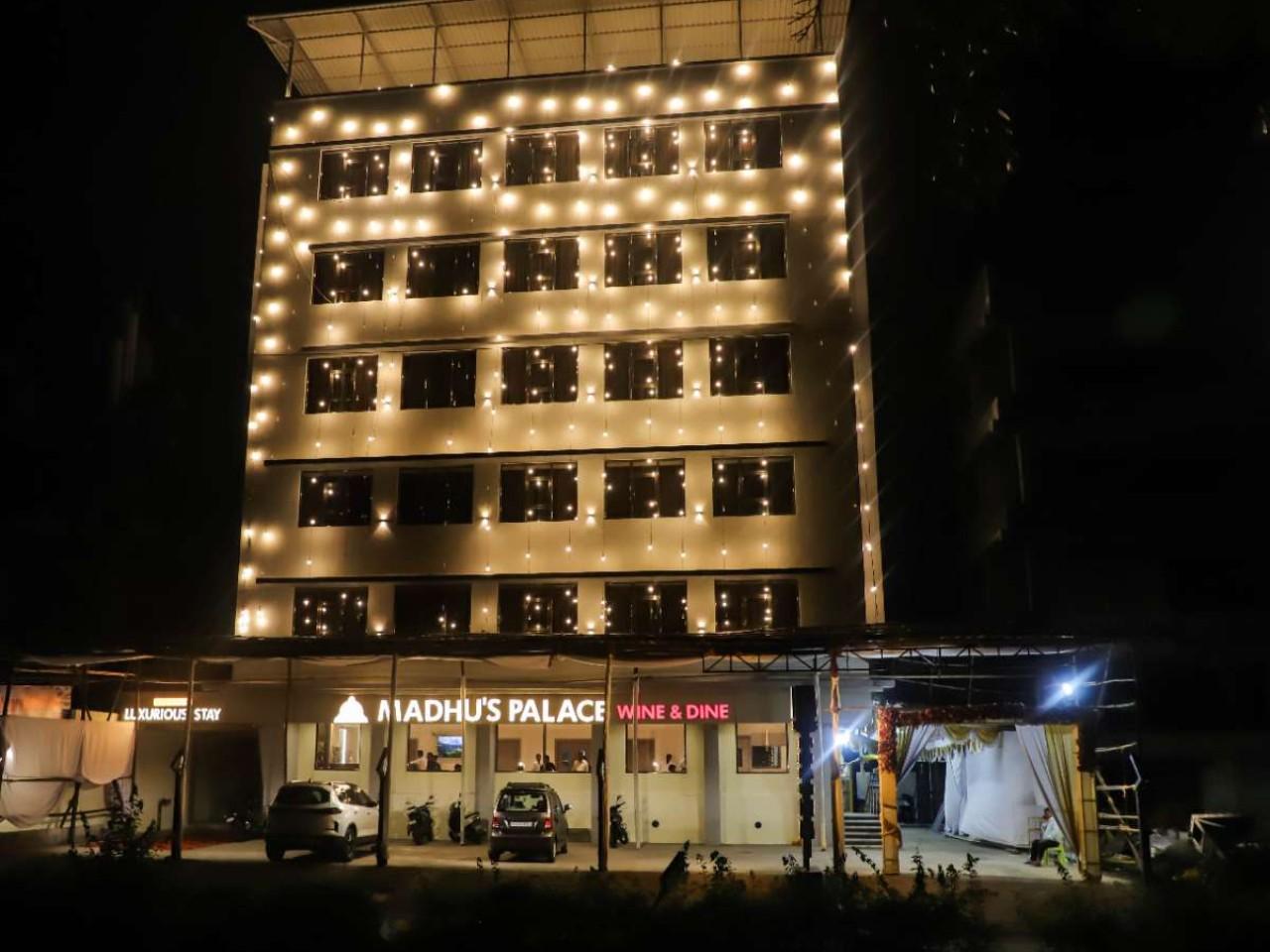 Madhu's Palace in Thane