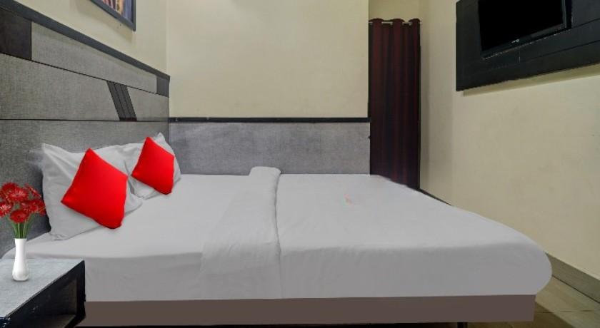 Hotel Hare Krishna Guest House in Delhi